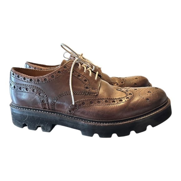 Grenson "Gendry" Wingtip with Modern Lug Sole – Size 10.5 US (Brown) - Picture 4 of 6